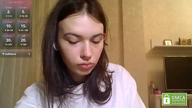 Živá chatovací místnost CeyaLier