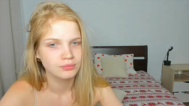 Xloe_Queen: онлайн-чат