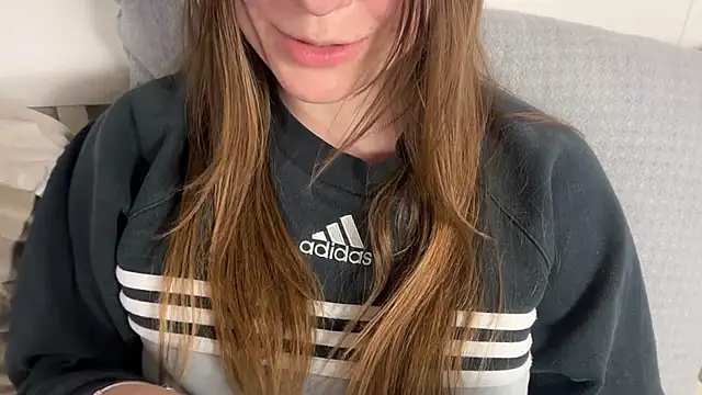 Sala de chat ao vivo de Lucyschickt