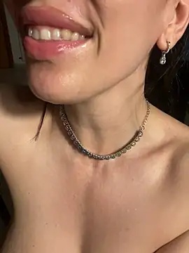JolieBee Cameră chat live