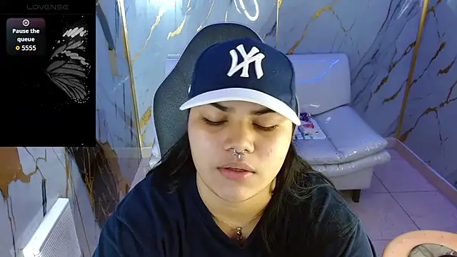 melany_rouse18 Live chatroom