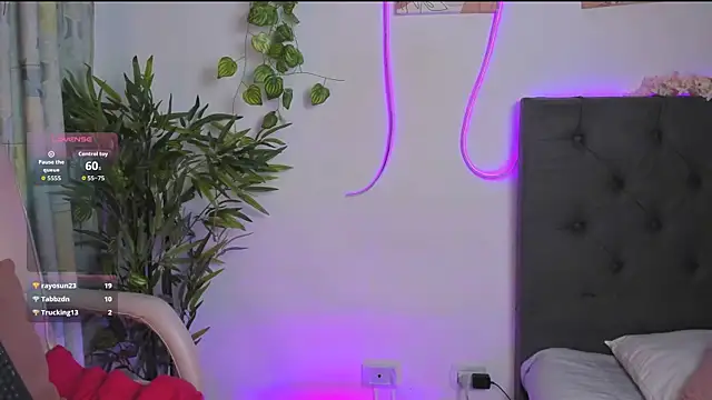 Quiinn_bx Live chatroom