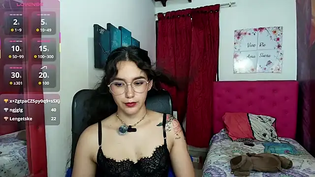 miley_blue_ – Naživo chatovacia miestnosť