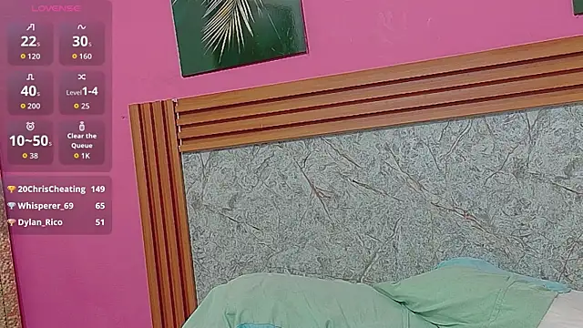 NaughtyyMommyyy Cameră chat live