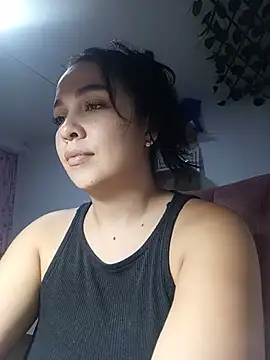 brianaGuzman Adlı Modelin Canlı Sohbet Odası