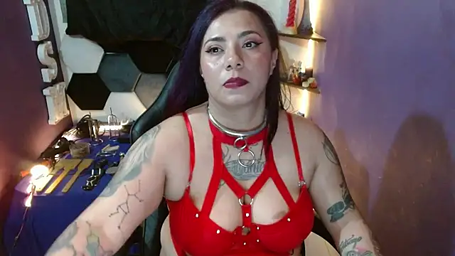 Alexa_Slavehot777 Cameră chat live