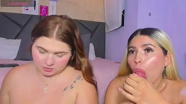 lucia-cute Adlı Modelin Canlı Sohbet Odası