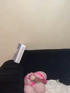 חדר צ'אט בשידור חי של QueenEmpress_X02