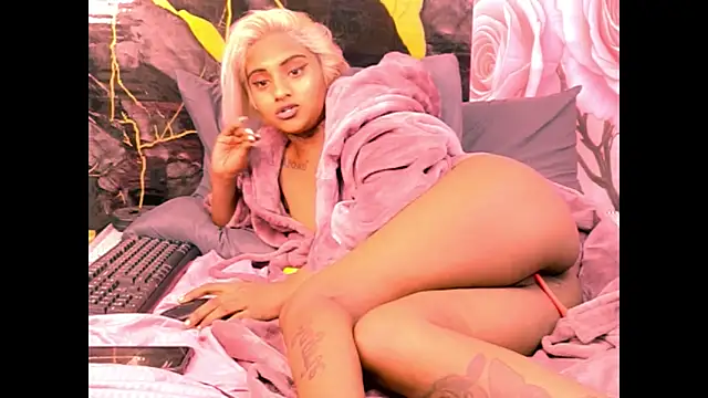 חדר צ'אט בשידור חי של indian_barbie