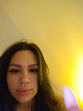 חדר צ'אט בשידור חי של SiennaLuxexx