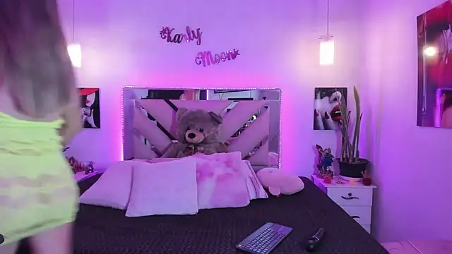 Karly_moon Cameră chat live
