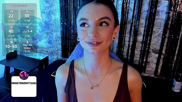 Živá chatovací místnost MaryAnneeXOO