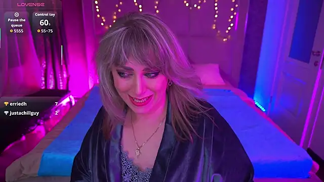 חדר צ'אט בשידור חי של CandyLadyyy