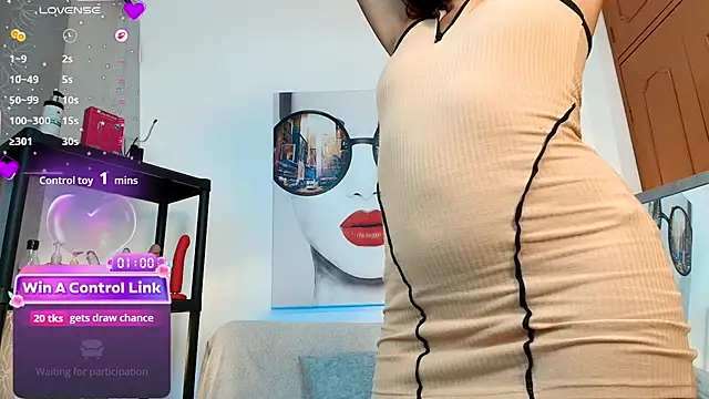 Luna_Ferrer10のライブチャットルーム