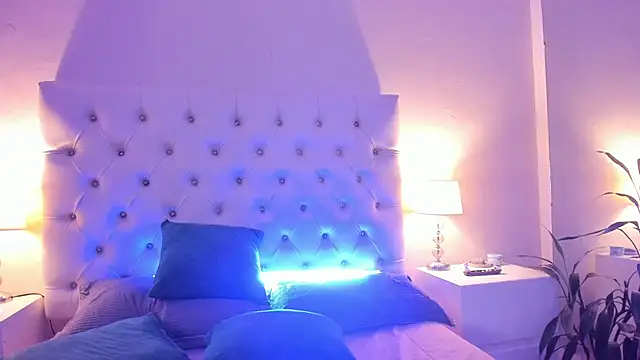 غرفة دردشة Scarlett_Bunny_ المباشرة