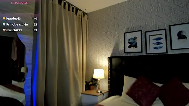 Sala de chat ao vivo de sophie__blare