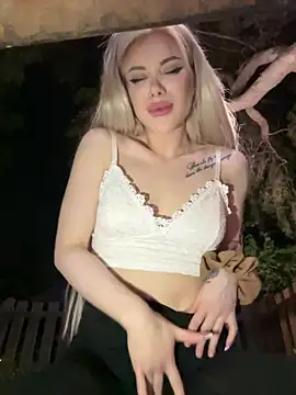 AlyssaFoxx_のライブチ  ャットルーム
