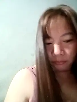 Živá chatovací místnost Cumhots111