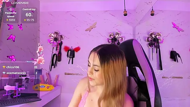 Natasha-Adams Ruang Obrolan Langsung