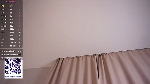 Živá chatovací místnost RuthButtery