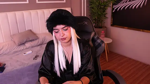 mekari_fox Live Chatraum