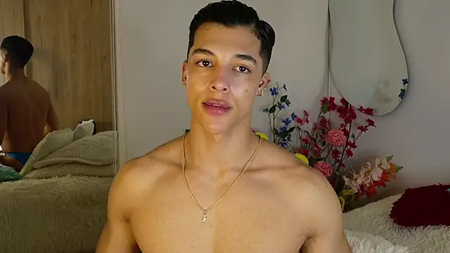 Troye_Williams লাইভ চ্যাট রুম