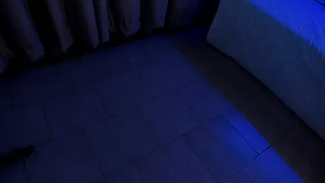 Pokój czatu na żywo – Scarlet_X_
