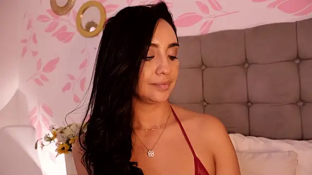 ana_riveros' Live Chat Room
