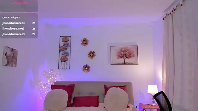 חדר צ'אט בשידור חי של Emma_Moretti1