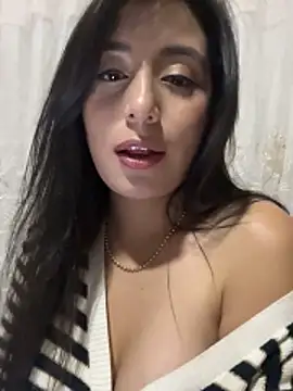 Онлайн чат Tabatha_11