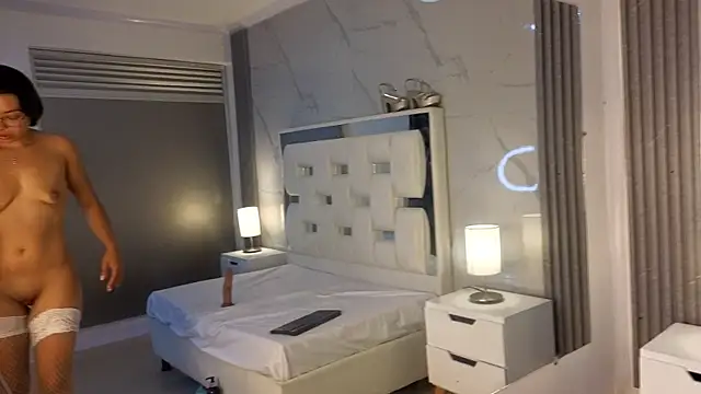 Živá chatovací místnost Lana_Hard_As