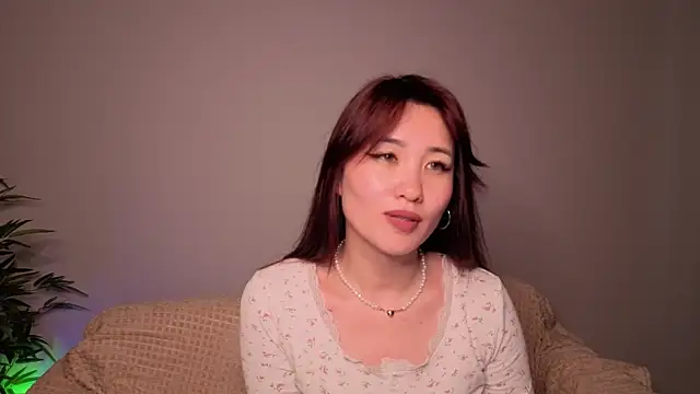 YukiyaSunshine Adlı Modelin Canlı Sohbet Odası