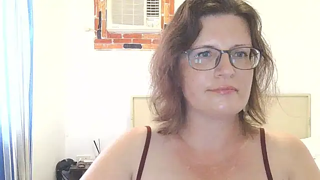 Domina_Tasselina_Goddess Adlı Modelin Canlı Sohbet Odası