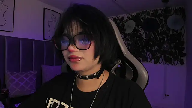 Kitty_Gang's Live Chat Room