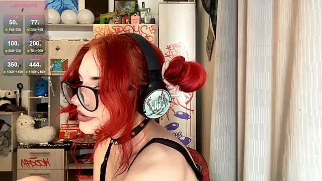 غرفة دردشة RedHeadCat المباشرة