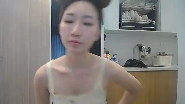 Živá chatovací místnost Asiagirll