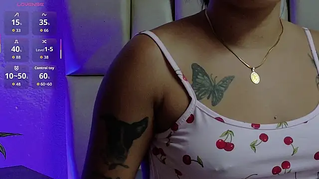 Shasa_8 Adlı Modelin Canlı Sohbet Odası