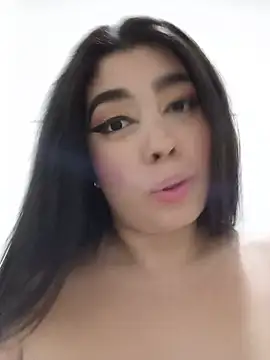 AgathaLynxn Live chat-huone