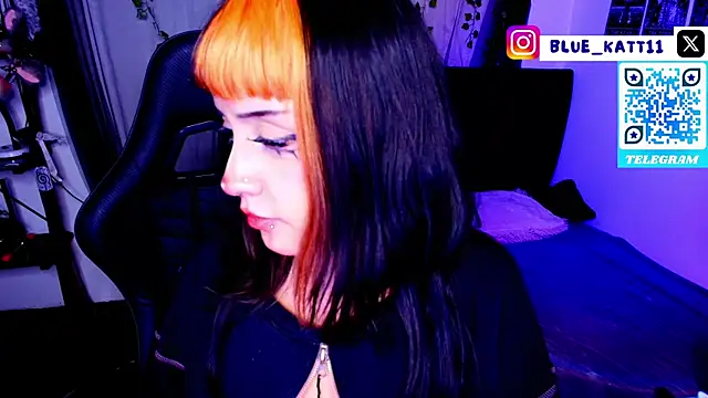 غرفة دردشة blue_katt المباشرة