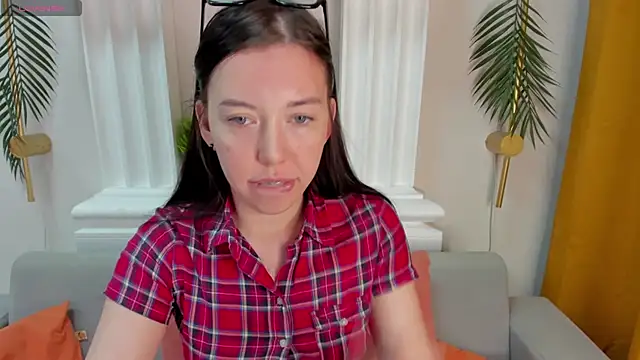 Sandra_Ross Adlı Modelin Canlı Sohbet Odası