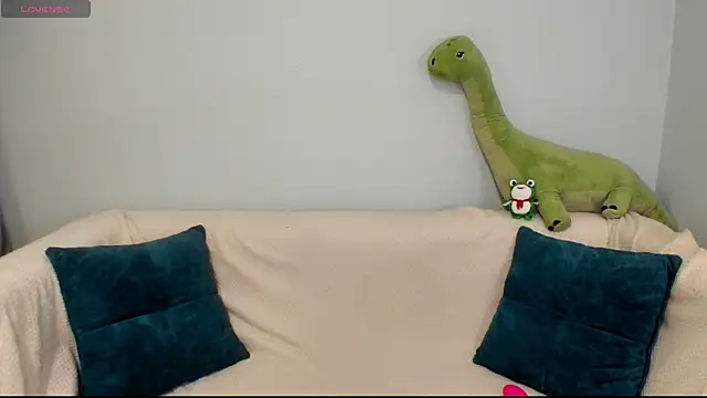 חדר צ'אט בשידור חי של MilliStrii