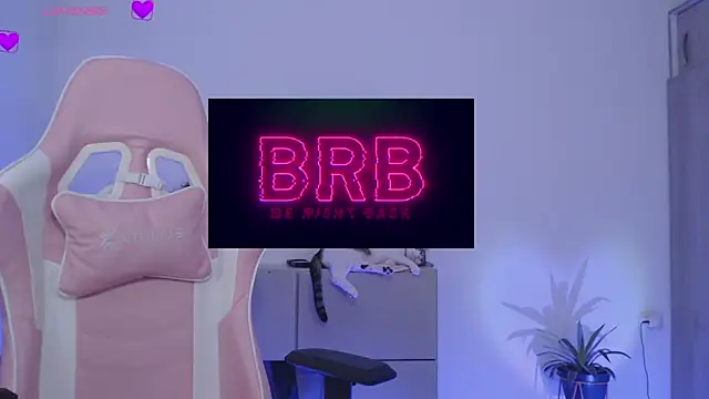 Bilik Sembang Langsung taty-tits