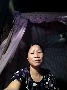 -Titytan- чат на живо