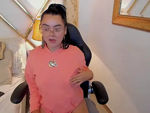 Perla_Watson Adlı Modelin Canlı Sohbet Odası