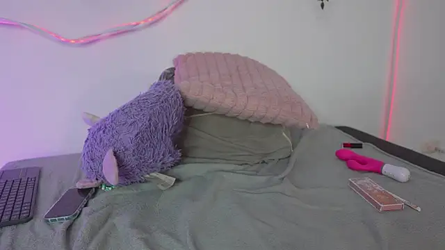 Chat soba uživo modela Lana_Herondale