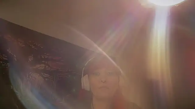 Chat soba uživo modela FRRANNKIE