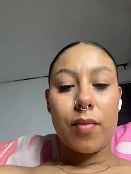 Sala de chat en directo de Madelynjhons0717