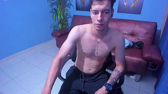 Živá kamerová sex show Brian_test