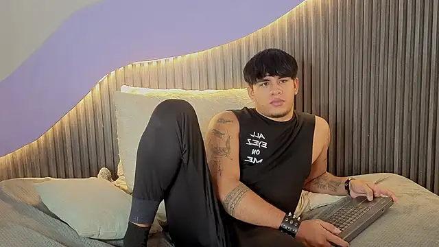 LuciferM_Star – Naživo chatovacia miestnosť