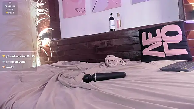 Atenajb_ Cameră chat live